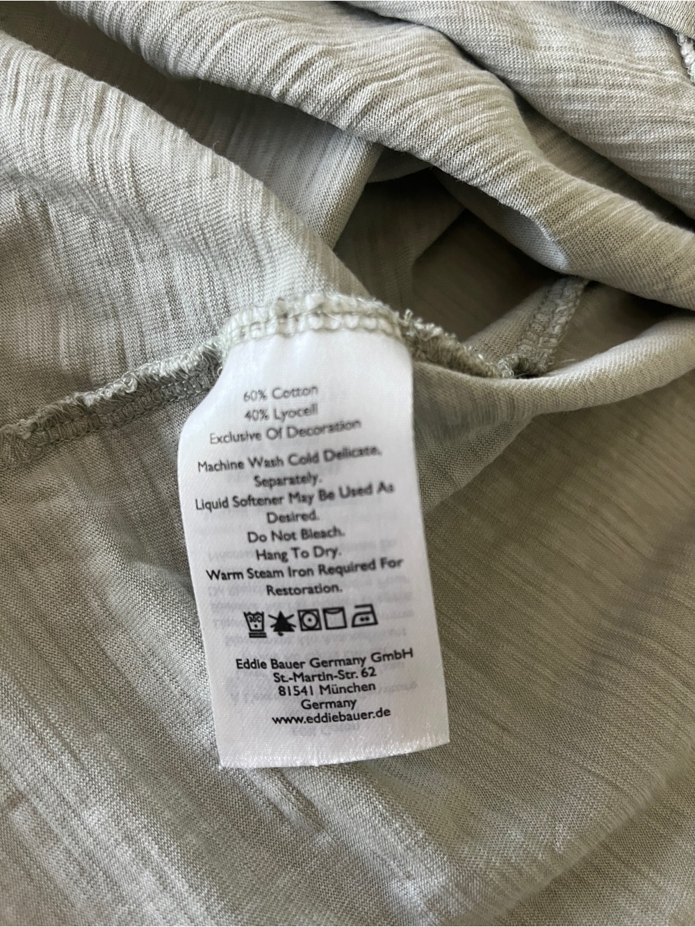 Eddie Bauer Hiking Shorts and Tee - Picture 7 of 9